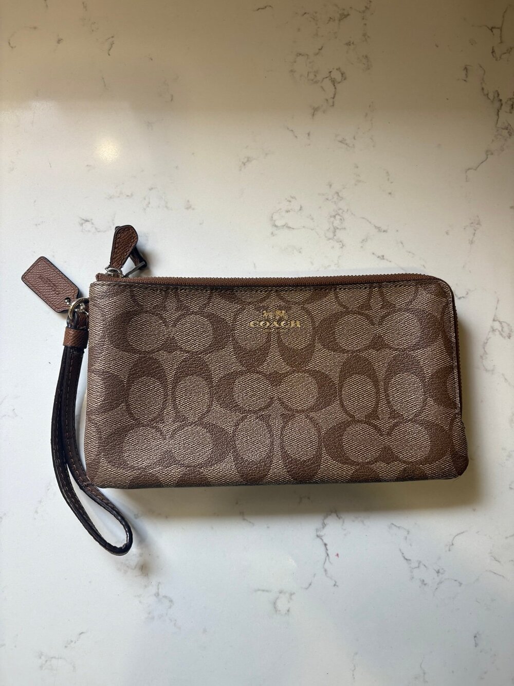 COACH Double Zip Wallet Signature Wrislet Wallet